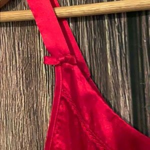 Oscar de la Renta Sleepwear Intimates & Sleepwear - Vintage Oscar de la renta red slip nightgown Oscar de la Renta Sleepwear Intimates & Sleepwear - Vintage Oscar de la renta red slip nightgown